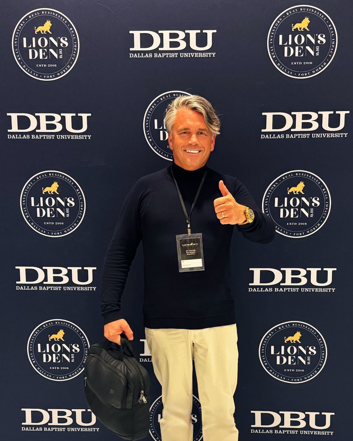 Bas Emons bij Lion's Den DFW op Dallas Baptist University, namens GOD Media Network.